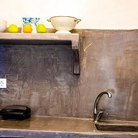 Bonita Santorini Cave * Éxo Goniá