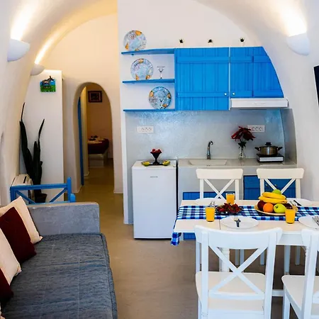 Bonita Santorini Cave * Éxo Goniá