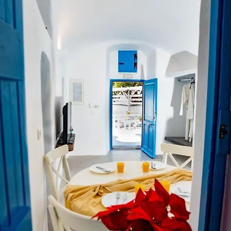 Bonita Santorini Cave *