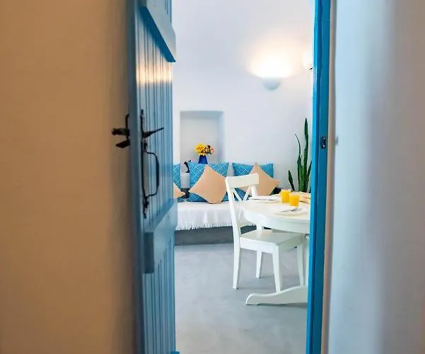 Bonita Santorini Cave Éxo Goniá