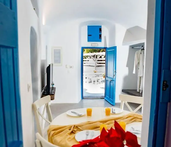 Bonita Santorini Cave *