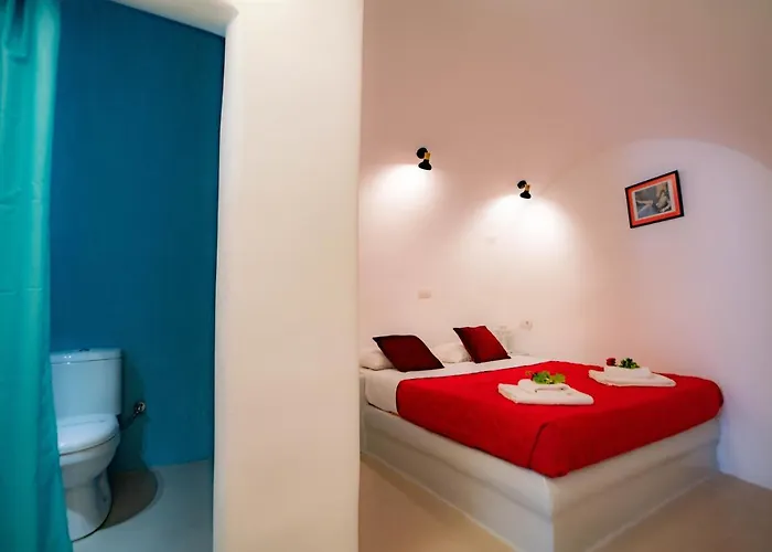 Bonita Santorini Cave Exo Gonia