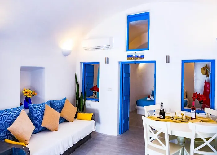 Bonita Santorini Cave * Exo Gonia